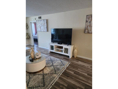 WELCOME TO BEAUTIFUL, UPGRADED 2/2 IN WELL SOUGHT AFTER KINGS