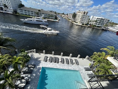 Beautiful 2/2 unit intracoastal view in the boutique building (4