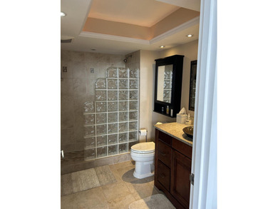 Beautiful 2/2 unit intracoastal view in the boutique building (4