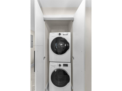 Beautifully updated 1-bedroom, 1-bath residence in the desirable