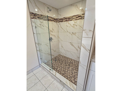 Welcome to your Hawaiian getaway in Kona Pacific B210! This