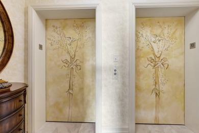 IMMACULATE CORNER APARTMENT WITH AMAZING PANORAMIC VIEWS OF