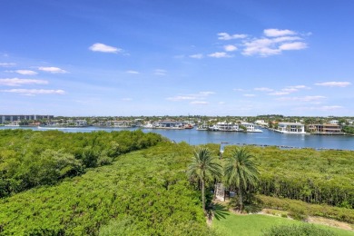 IMMACULATE CORNER APARTMENT WITH AMAZING PANORAMIC VIEWS OF