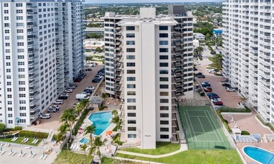 Excellent location on the beach at Galt Ocean! Spacious 2beds/ 1