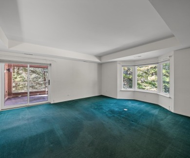 Come explore this hidden gem in NE Ann Arbor featuring one floor