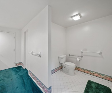 Come explore this hidden gem in NE Ann Arbor featuring one floor