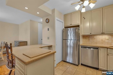 Fabulous 2 bed/2bath on high floor with glass enclosed terrace