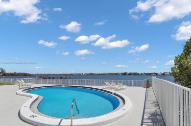 Enjoy the beautiful views of the  Intracoastal, Lantana Ocean