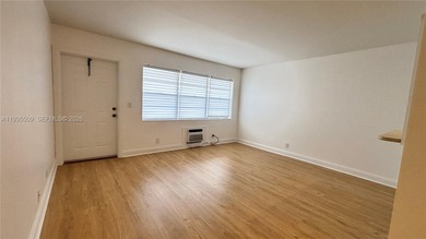 This lovely 1-bedroom, 1-bath residence in the sought-after