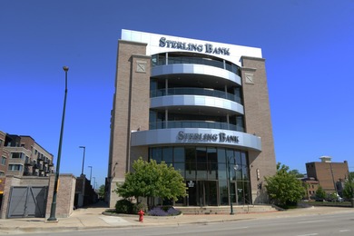 One of a kind - 5th Floor Penthouse in the Sterling Bank