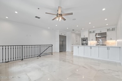 Brand New Townhome, 528 ft to beach access. Townhome Features 3