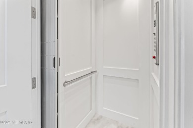 Brand New Townhome, 528 ft to beach access. Townhome Features 3