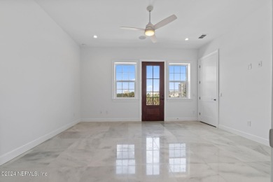 Brand New Townhome, 528 ft to beach access. Townhome Features 3