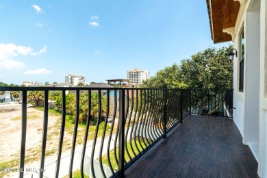 Brand New Townhome, 528 ft to beach access. Townhome Features 3