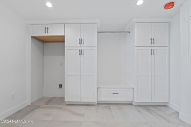 Brand New Townhome, 528 ft to Beach access. Townhome Features 3