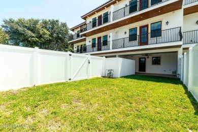 Brand New Townhome, 528 ft to Beach access. Townhome Features 3