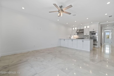 Brand New Townhome, 528 ft to Beach access. Townhome Features 3