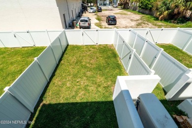 Brand New Townhome, 528 ft to Beach access. Townhome Features 3