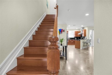 WOW, WALK TO THE BEACH IN 3 MINUTES! HERE IS THE STYLISH 3