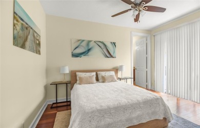 WOW, WALK TO THE BEACH IN 3 MINUTES! HERE IS THE STYLISH 3