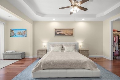 WOW, WALK TO THE BEACH IN 3 MINUTES! HERE IS THE STYLISH 3