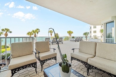 Welcome to the Ultimate a sanctuary where the East Pass and the