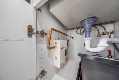 Beautifully Remodeled 1-Bedroom Condo in North Miami 55+