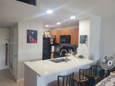 Newly renovated FULLY FURNISHED studio located in North Bay