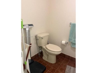 Beautiful updated apartment. Close to expressway and