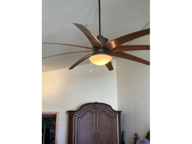 FURNISHED PENHOUSE CONDO, THIS UNIT COMES WITH A PARKING SPOT