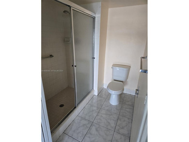 This is a top floor (4th floor) 2 bedroom 2 bath 55+ community