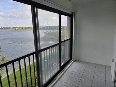 This is a top floor (4th floor) 2 bedroom 2 bath 55+ community