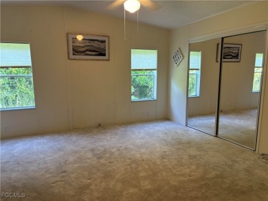 Updated 2-Bedroom + Bonus Room in Lake Arrowhead - Prime