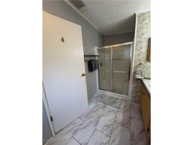 Updated 2-Bedroom + Bonus Room in Lake Arrowhead - Prime