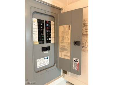 Updated 2-Bedroom + Bonus Room in Lake Arrowhead - Prime