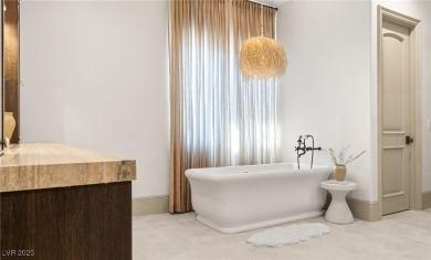 On the 15th hole in the Vintage Valley Community of Southern