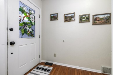 The only home on the cul-de-sac, 7 Montanes offers the perfect