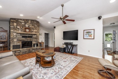 The only home on the cul-de-sac, 7 Montanes offers the perfect