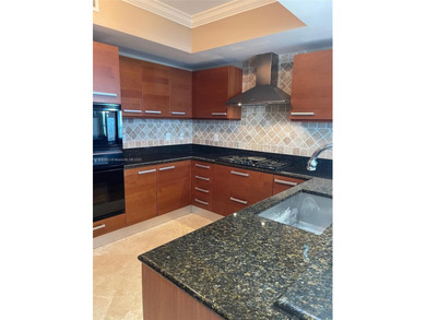 INCREDIBLE PRICE FOR THIS BEAUTIFUL SPACIOUS TRUE 3 BEDROOM, 3.5