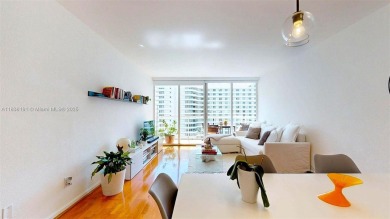 Spacious 1BR/1BA at 5600 Collins with huge private balcony