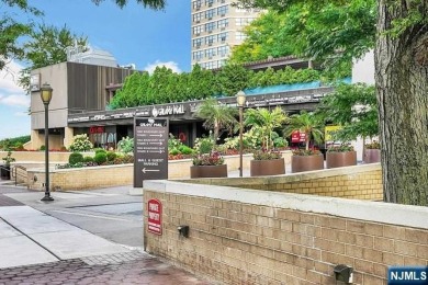 Spacious open floor plan overlooking Hudson River and amazing