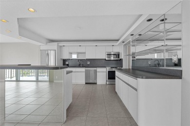 Just Reduced!! Boutique building with LOW MAINTENANCE and bonus