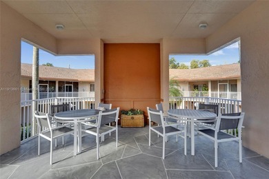 Welcome to your new home in the heart of Kings Point! This