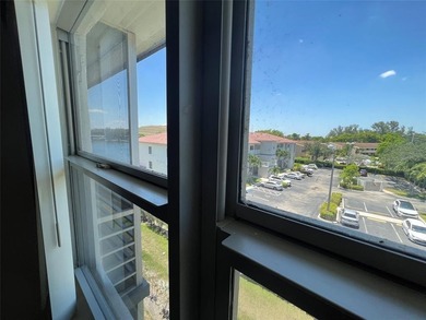 ALL AGES BREATH TAKING LAKE VIEW FROM YOUR PATIO WITH KILLER