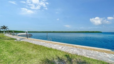 PENTHOUSE UNIT!! DEEDED BEACH ACCESS DIRECTLY ACROSS THE