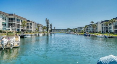 PENTHOUSE UNIT!! DEEDED BEACH ACCESS DIRECTLY ACROSS THE