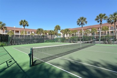 PENTHOUSE UNIT!! DEEDED BEACH ACCESS DIRECTLY ACROSS THE