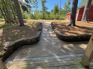 Beautiful 3 bedroom 1 bath home built in 2008. Inside features