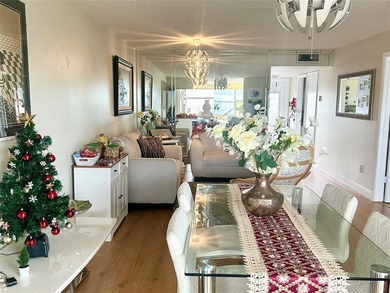 Sunrise Lakes Phase 3. A 55+Community.  1 Bed, 1.5 Bath
Enjoy