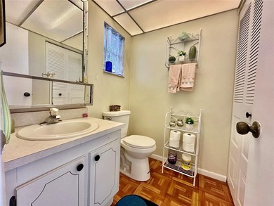 Sunrise Lakes Phase 3. A 55+Community.  1 Bed, 1.5 Bath
Enjoy